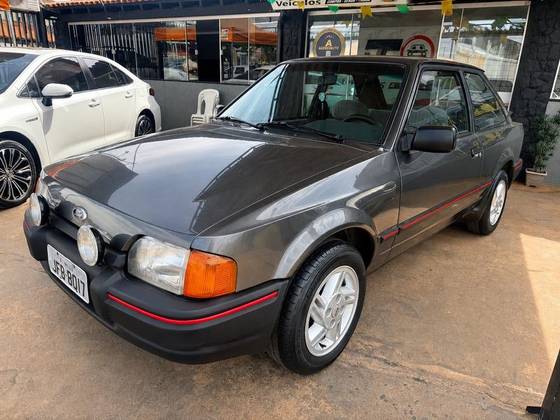 FORD ESCORT 1.6 XR3 8V GASOLINA 2P MANUAL